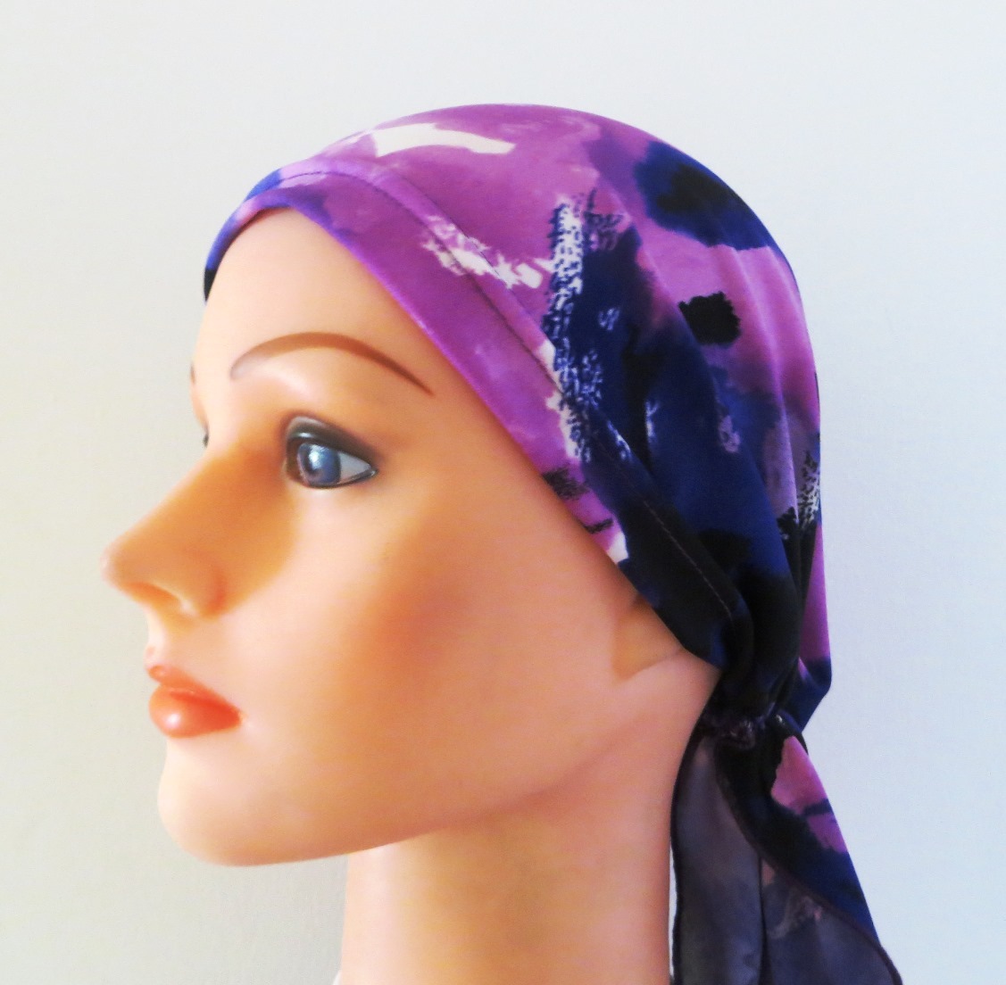 Light purple stretchy pre tied tichel