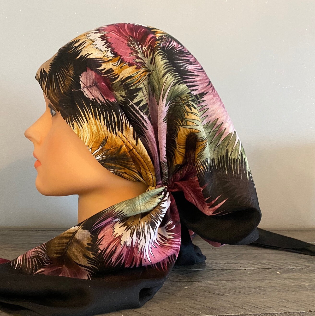 Black colored leaves pre-tied  w/band sewn in