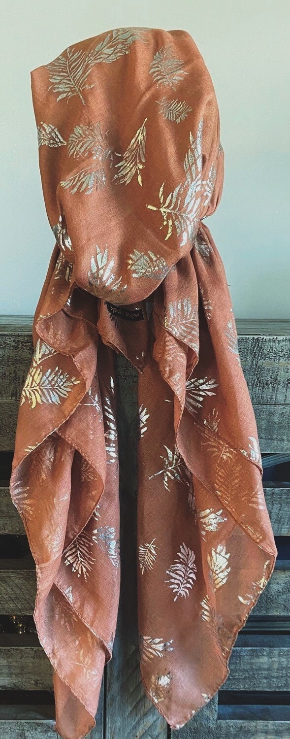 Light brown/silver - leaves pattern pre-tied tichel 