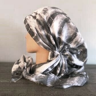 Gray circular pattern - soft fringes pretied tichel w/band sewn in