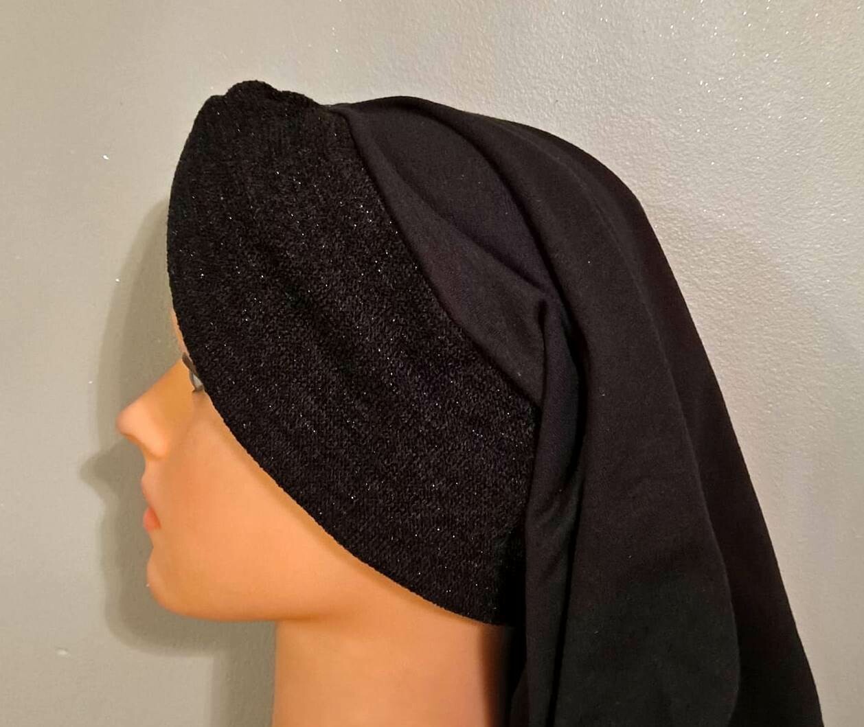 Knot snood black with front sparkle
