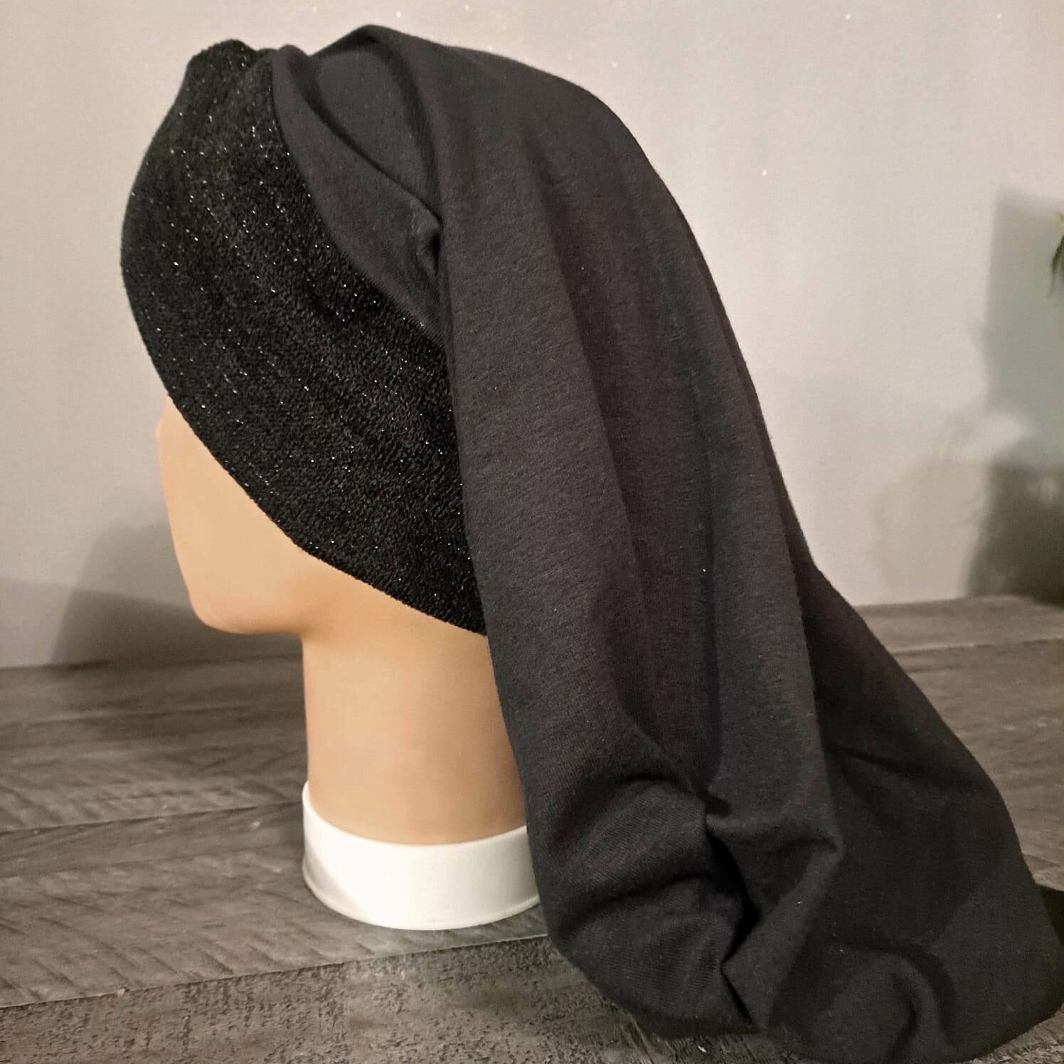 Knot snood black with front sparkle