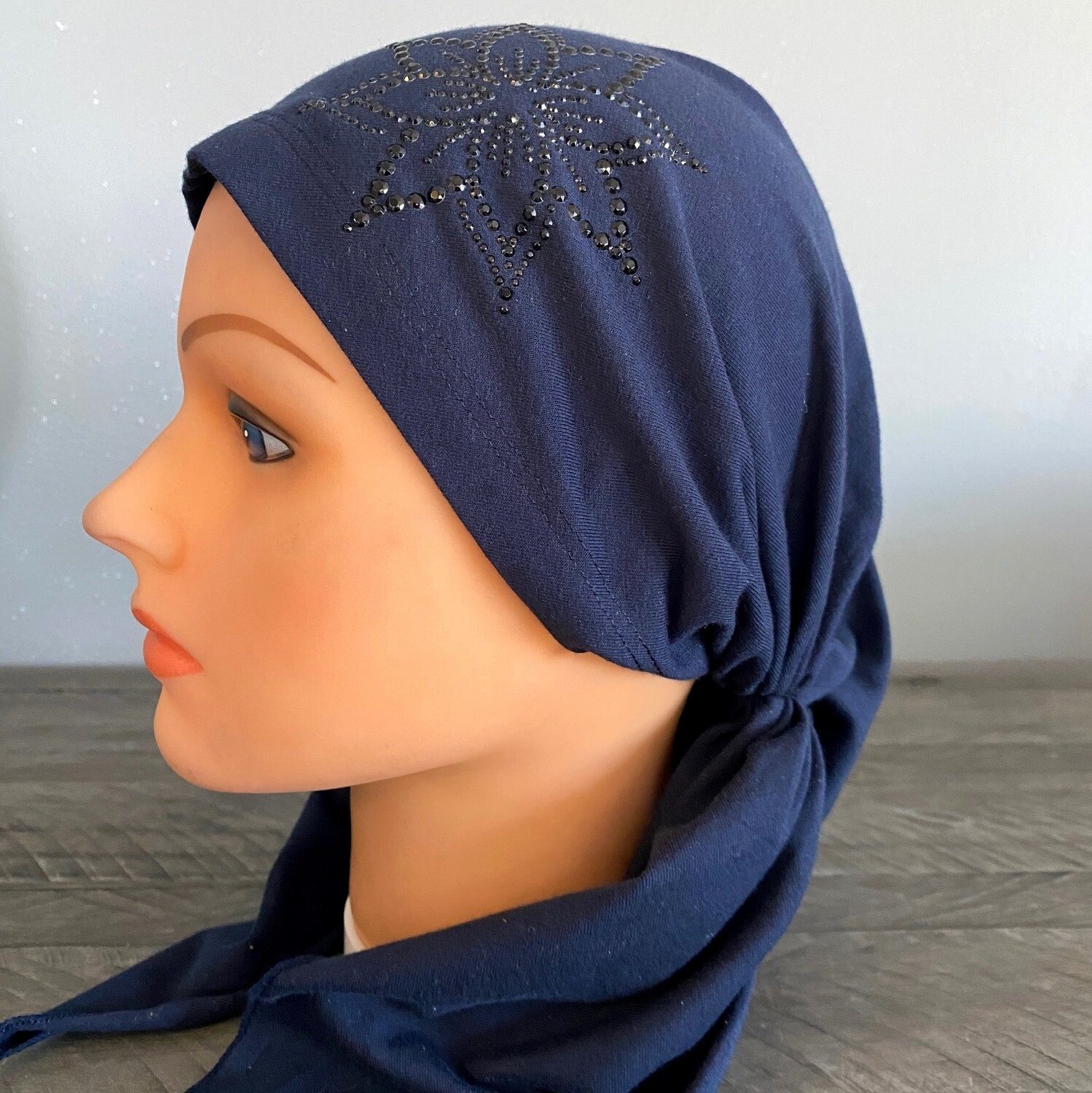 Navy pre tied tichel w/black applique - XL
