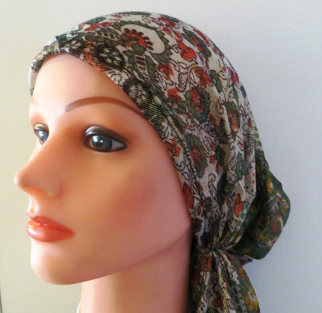 Shimmering pre tied tichel green