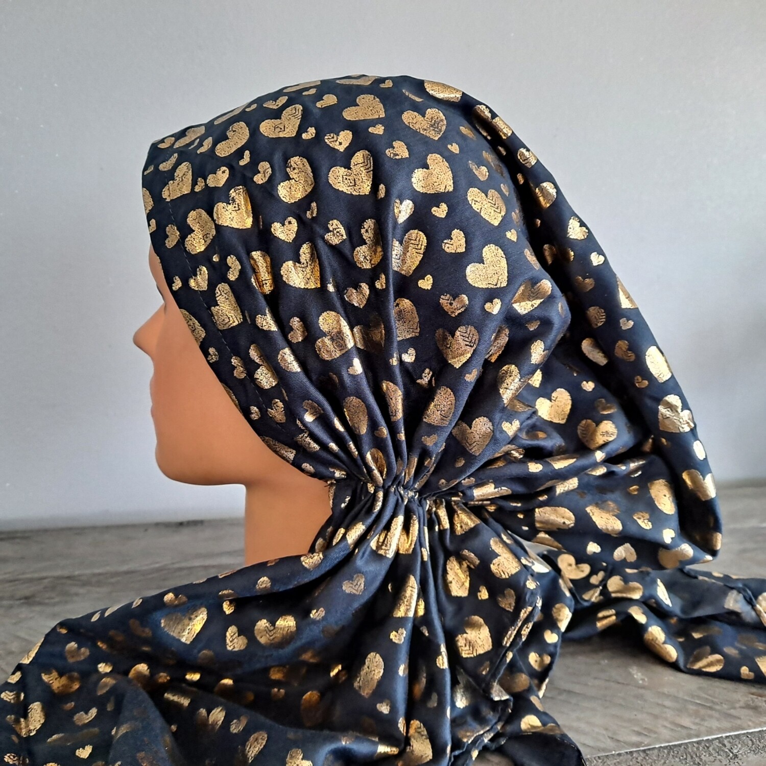 Navy - solid gold metallic hearts pretied tichel
