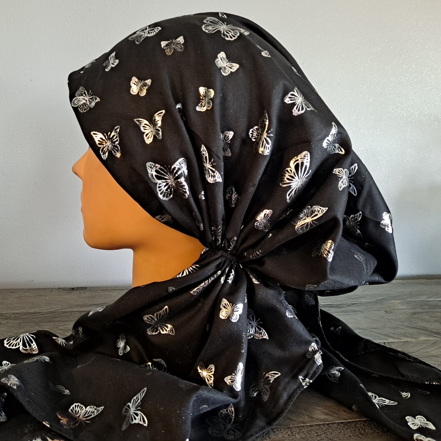 Black - silver butterflies patterned pretied tichel