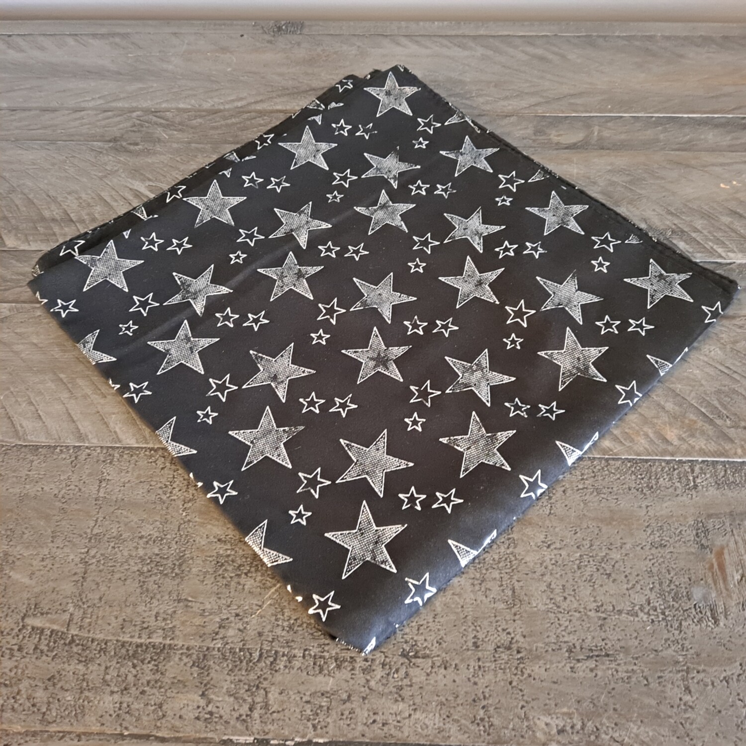 Black/silver metallic -  stars patterned tichel