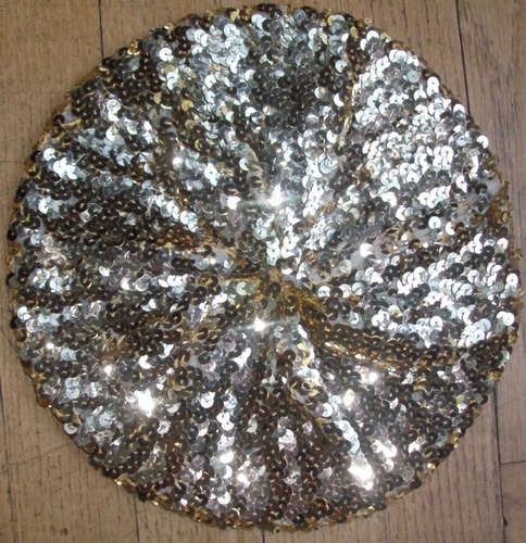Sequined beret gold