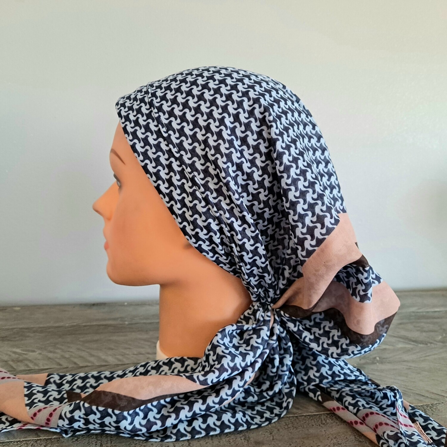 Patterned pretied Turkish Tichel brown w/band sewn in