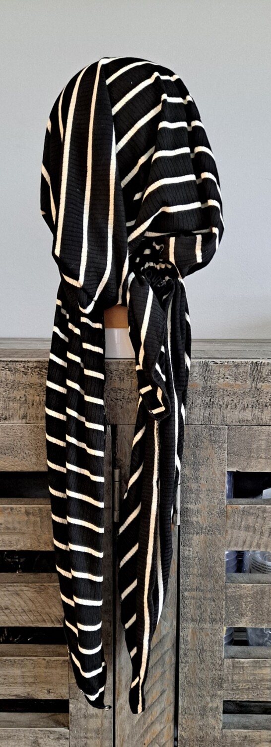 Black/white long tail XL pretied