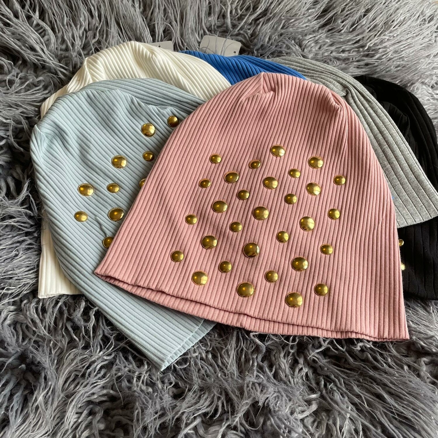 Ribbed beanies w/flat metal (Click to choose colors)
