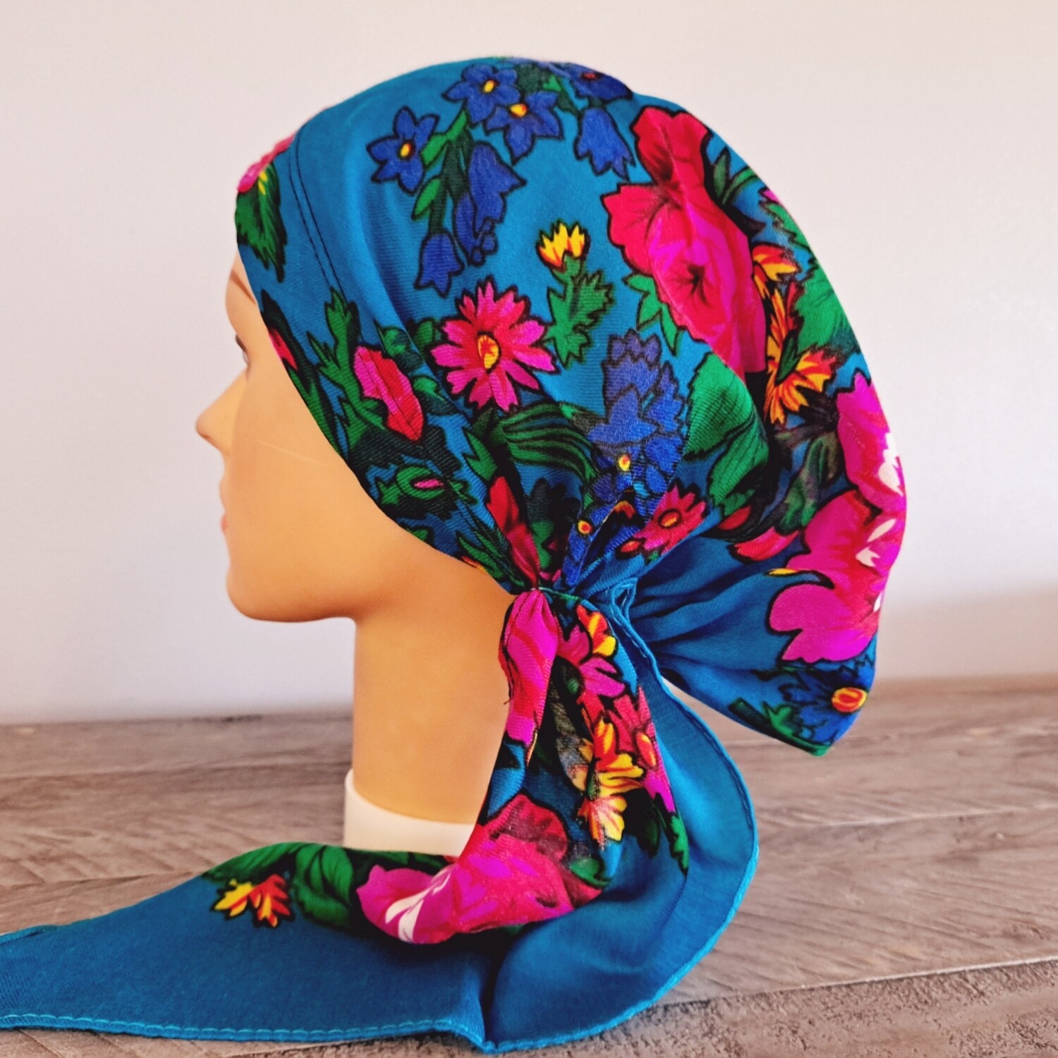 Pre tied tichel vintage style aqua blue