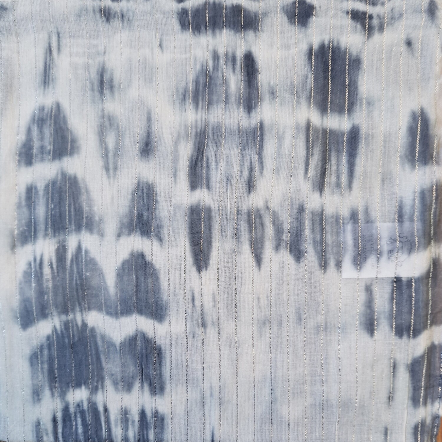 Gray tie dyed tichel