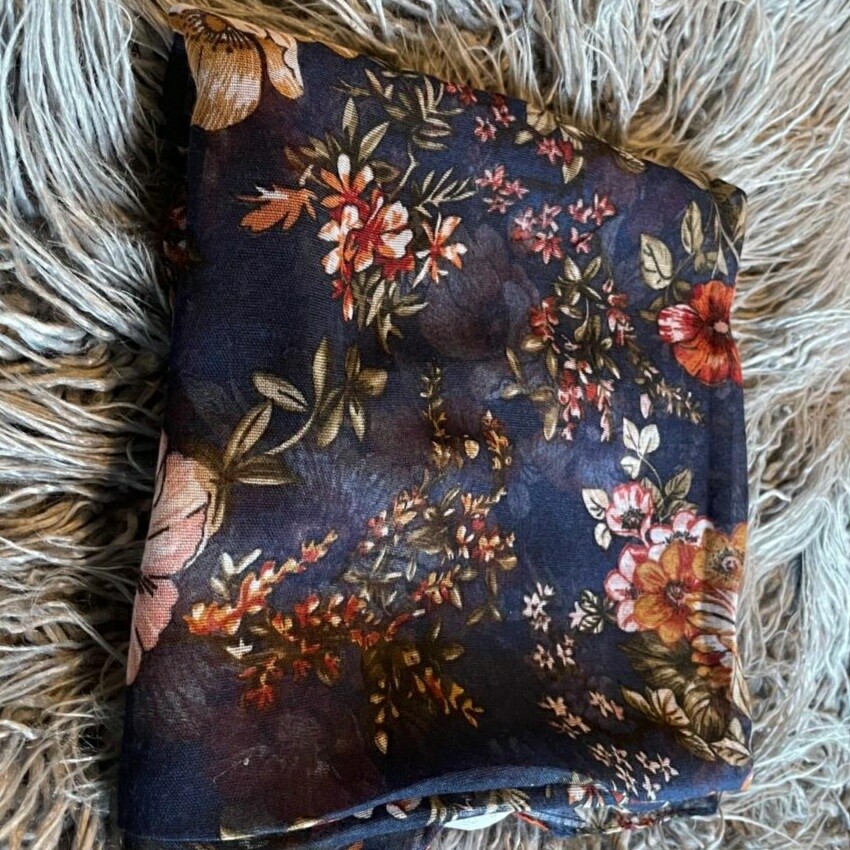Floral burst super lightweight tichels, choose: navy