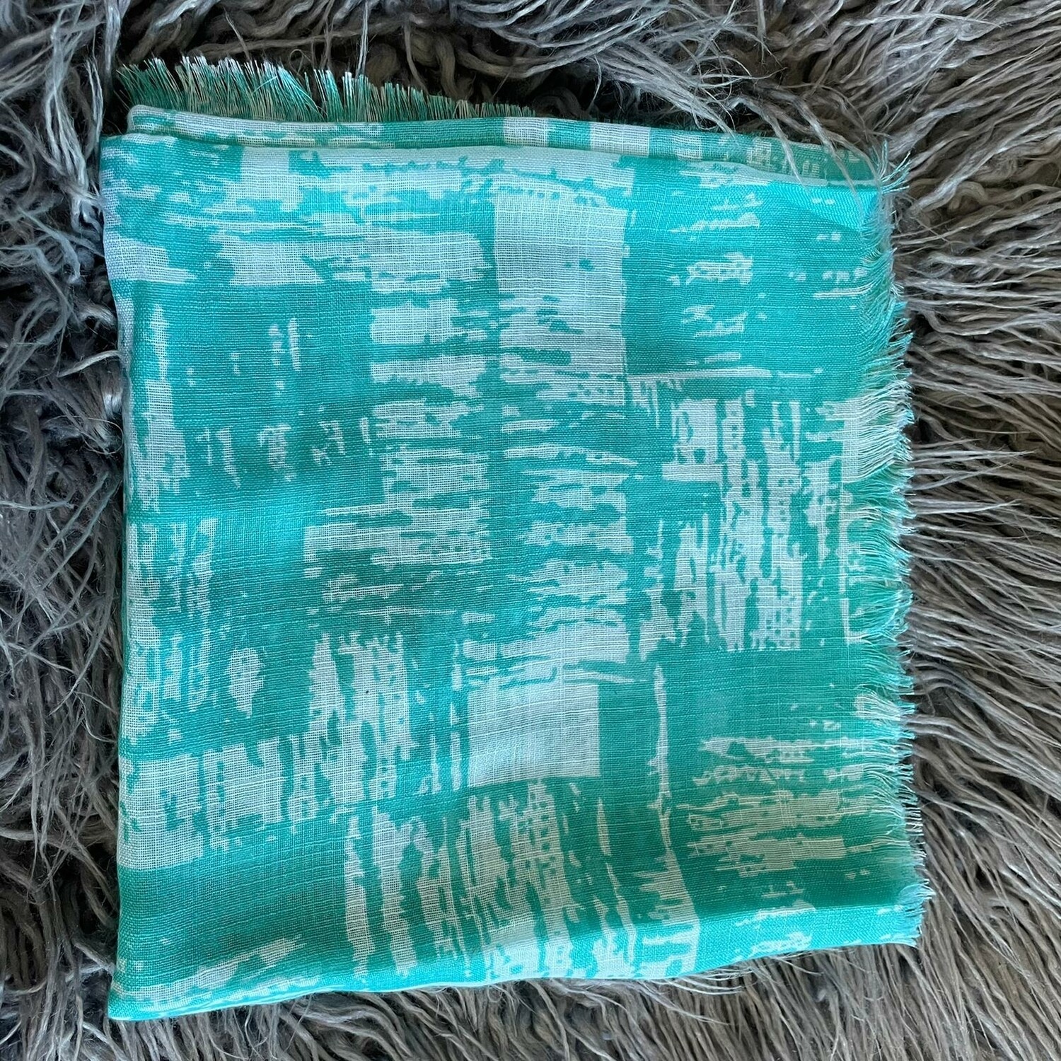 Sea green patterned fringed tichel
