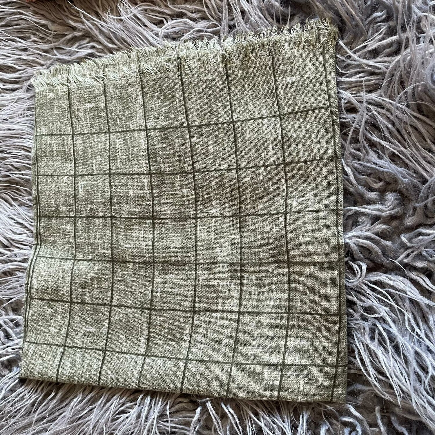 Green - squares soft fringes tichel