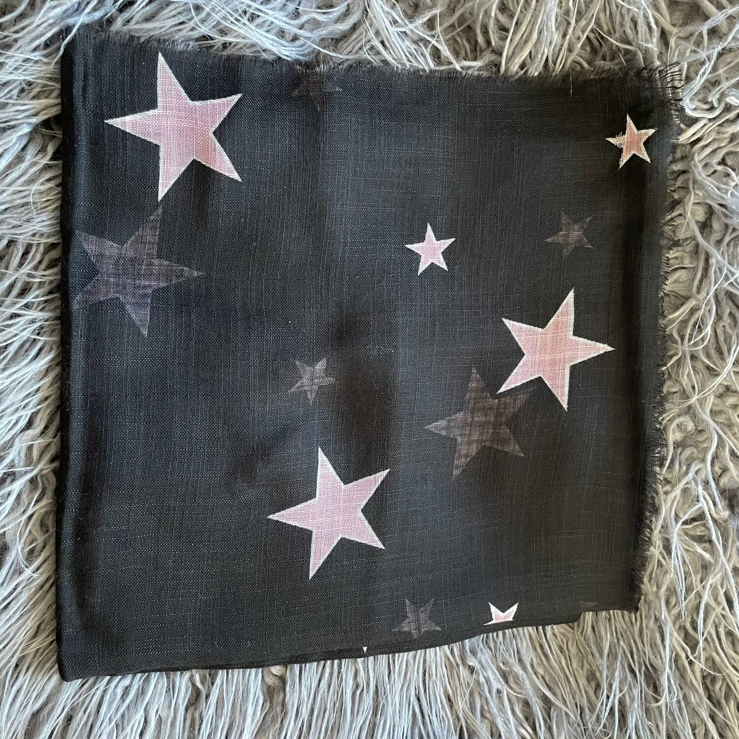 Black/light pink stars - soft fringes tichel