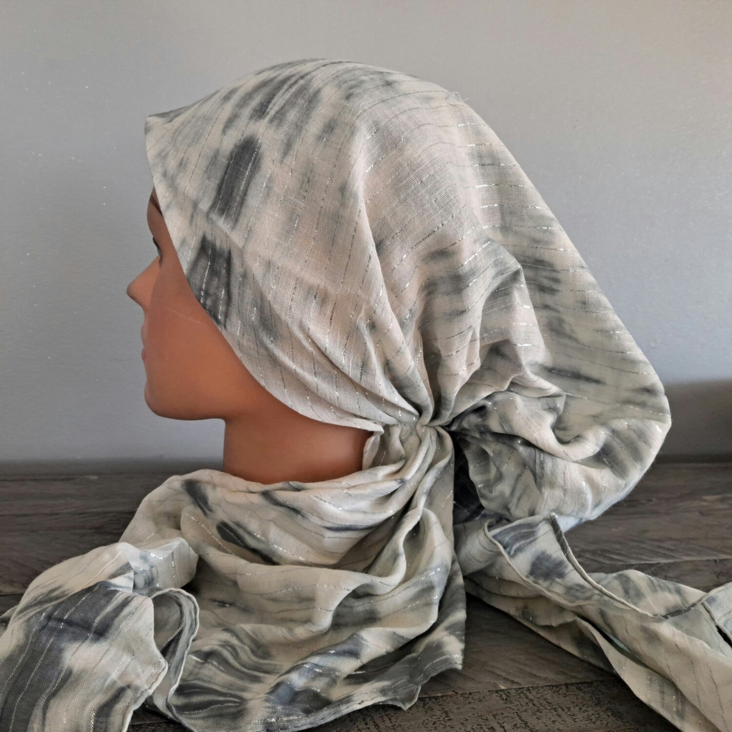 Pre tied tichel light gray tie dyed