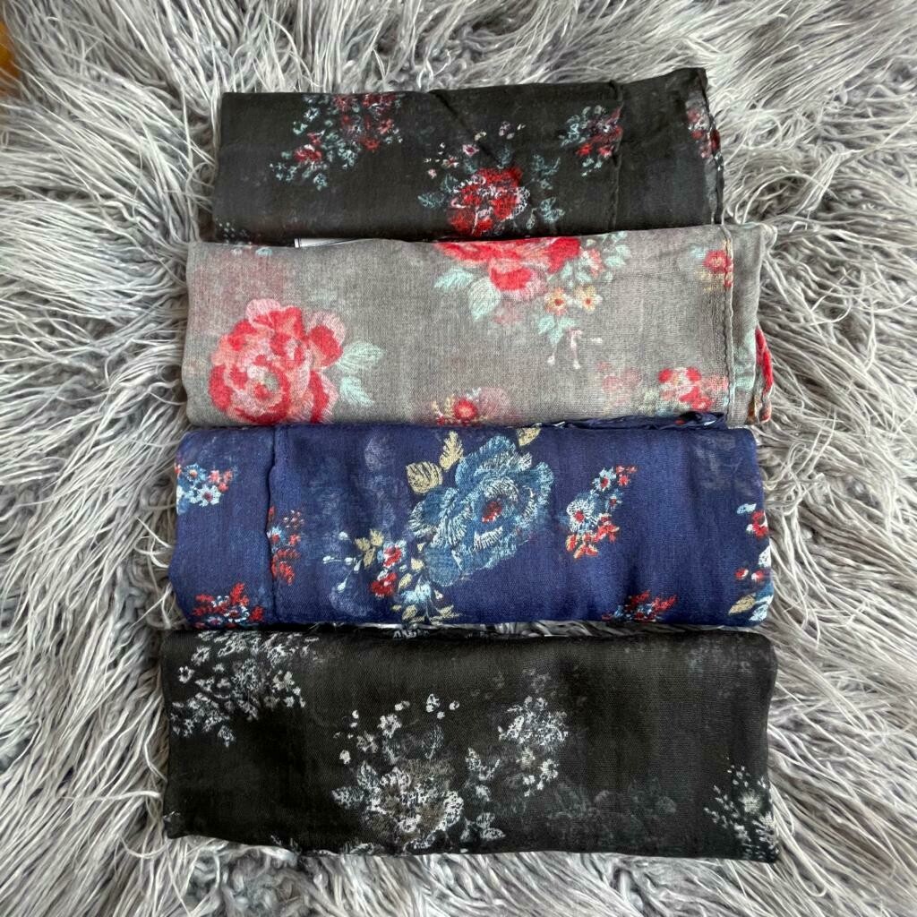 Flowers super lightweight tichels, choose: navy