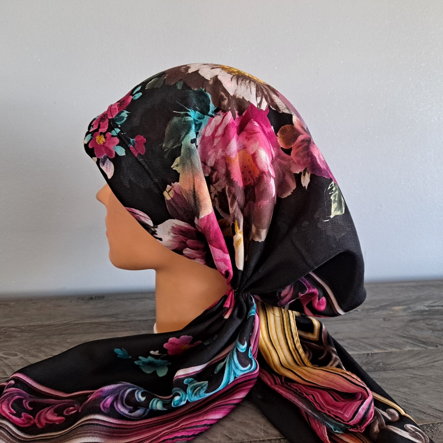 Black bright n&#39; beautiful pretied Turkish Tichel w/band sewn in
