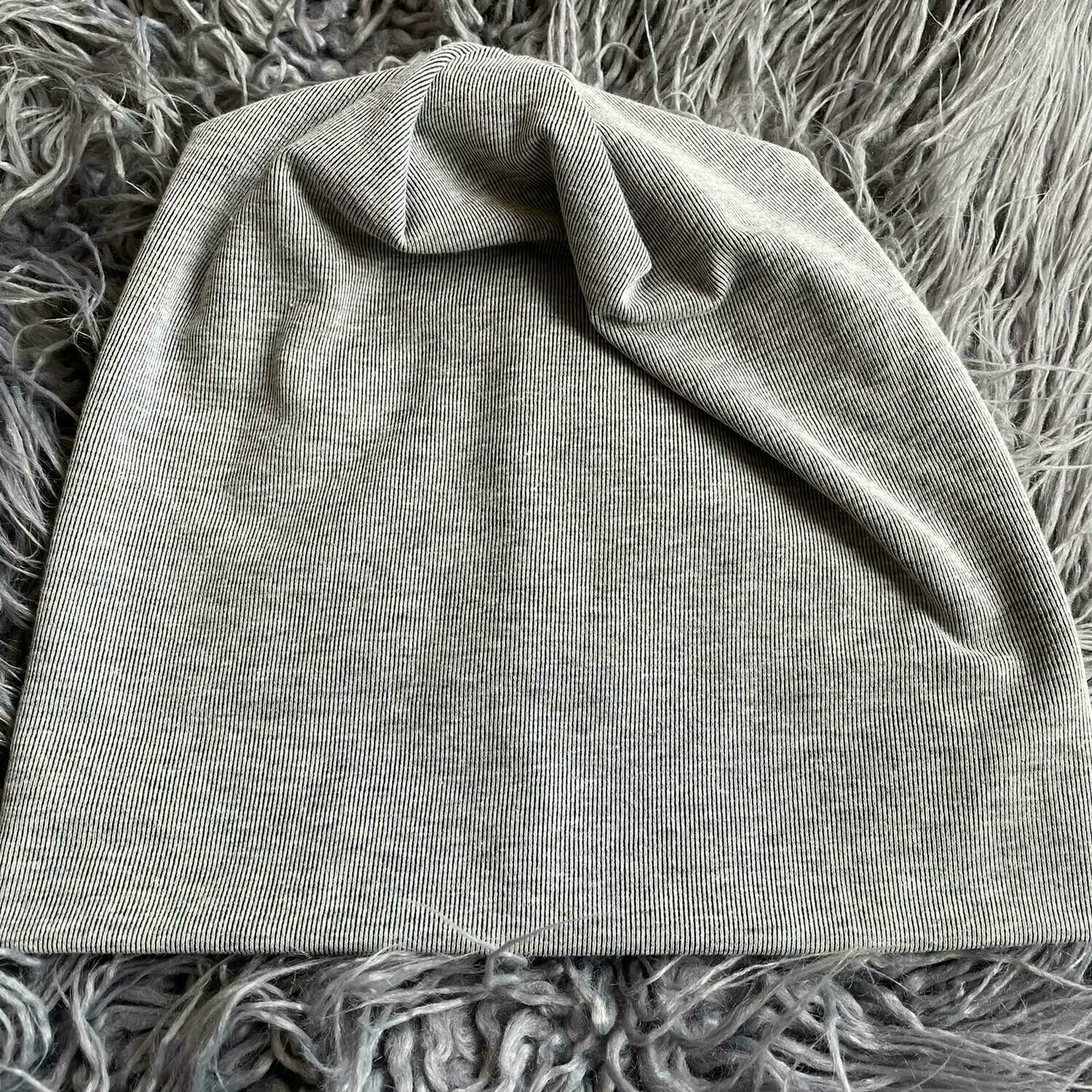 Light gray fine ribbed beanie