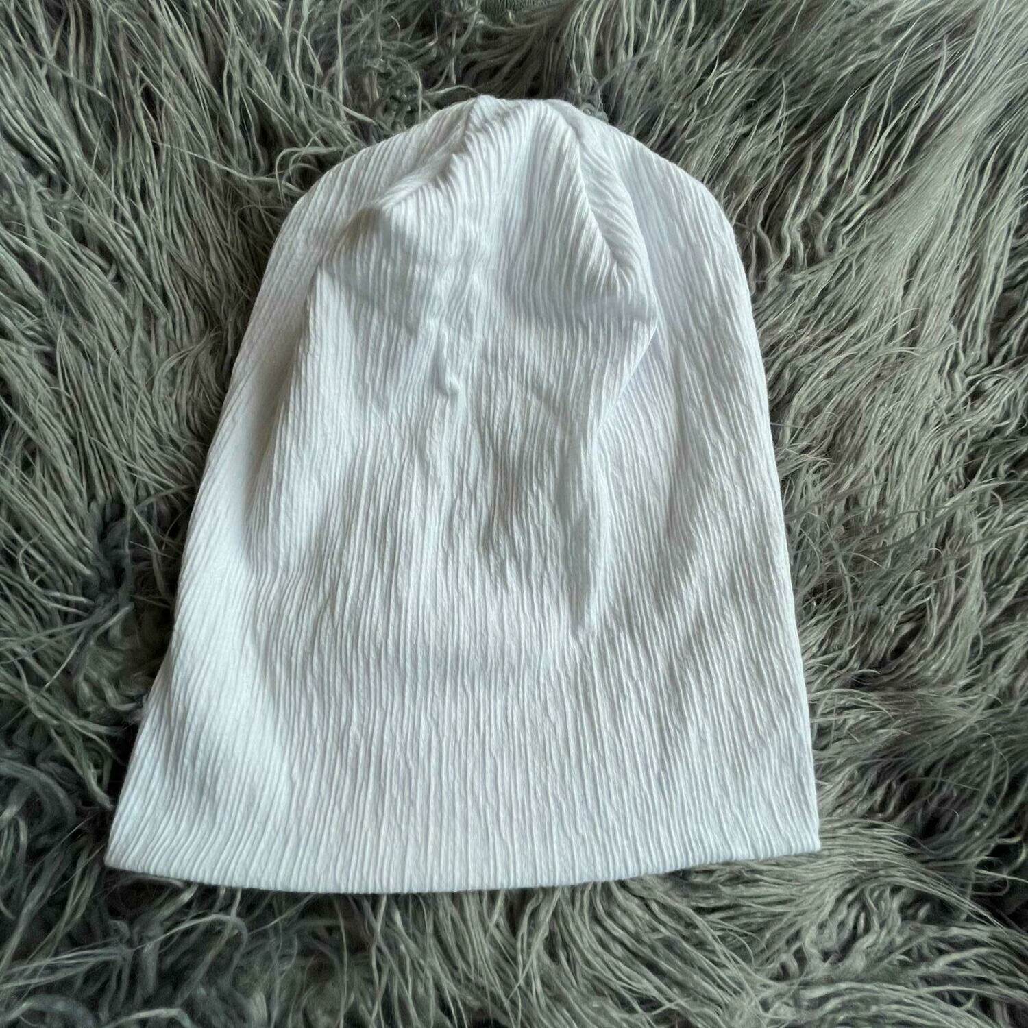 White crinkle cotton beanie