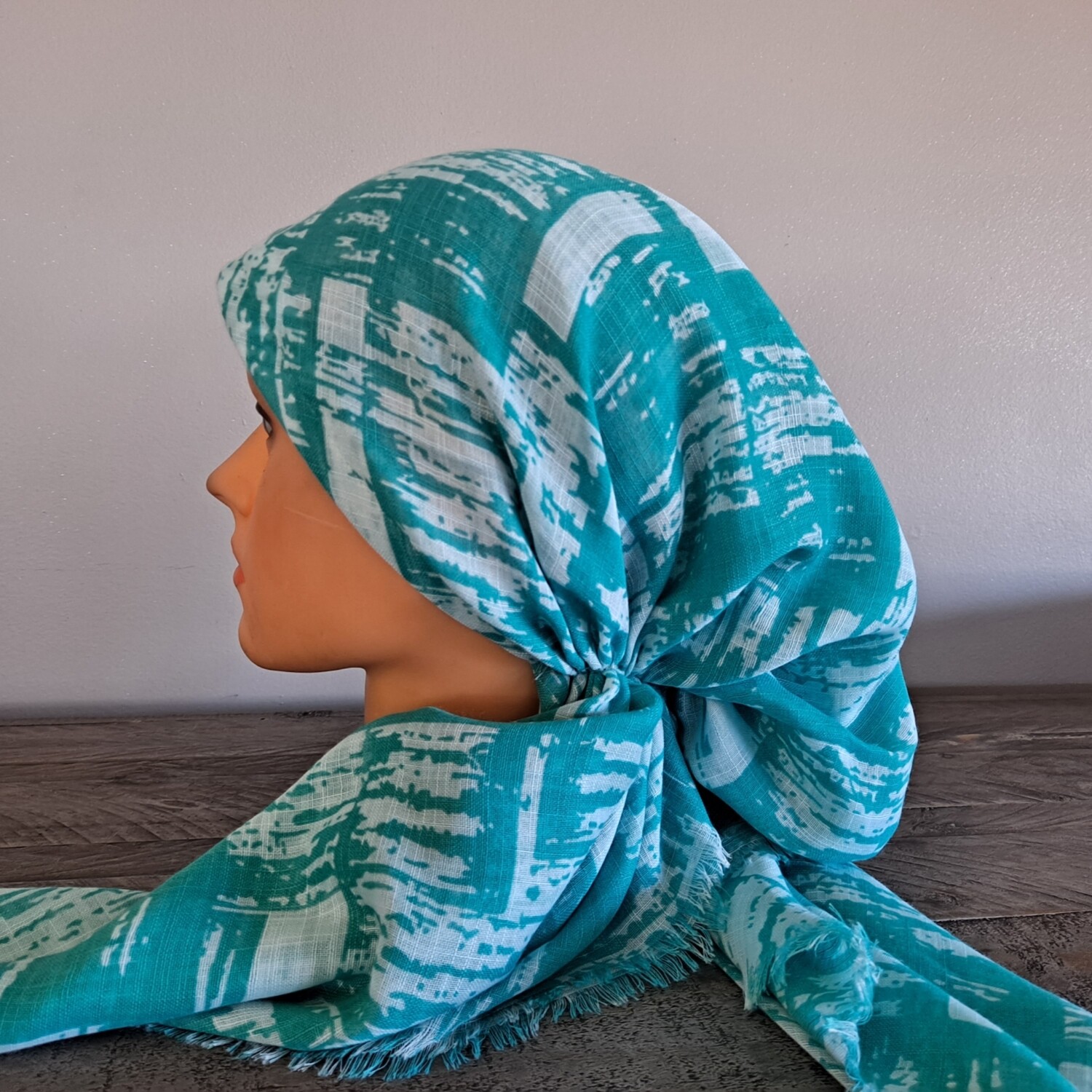 Sea green/white patterned soft fringes pretied tichel w/band sewn in (BBS)