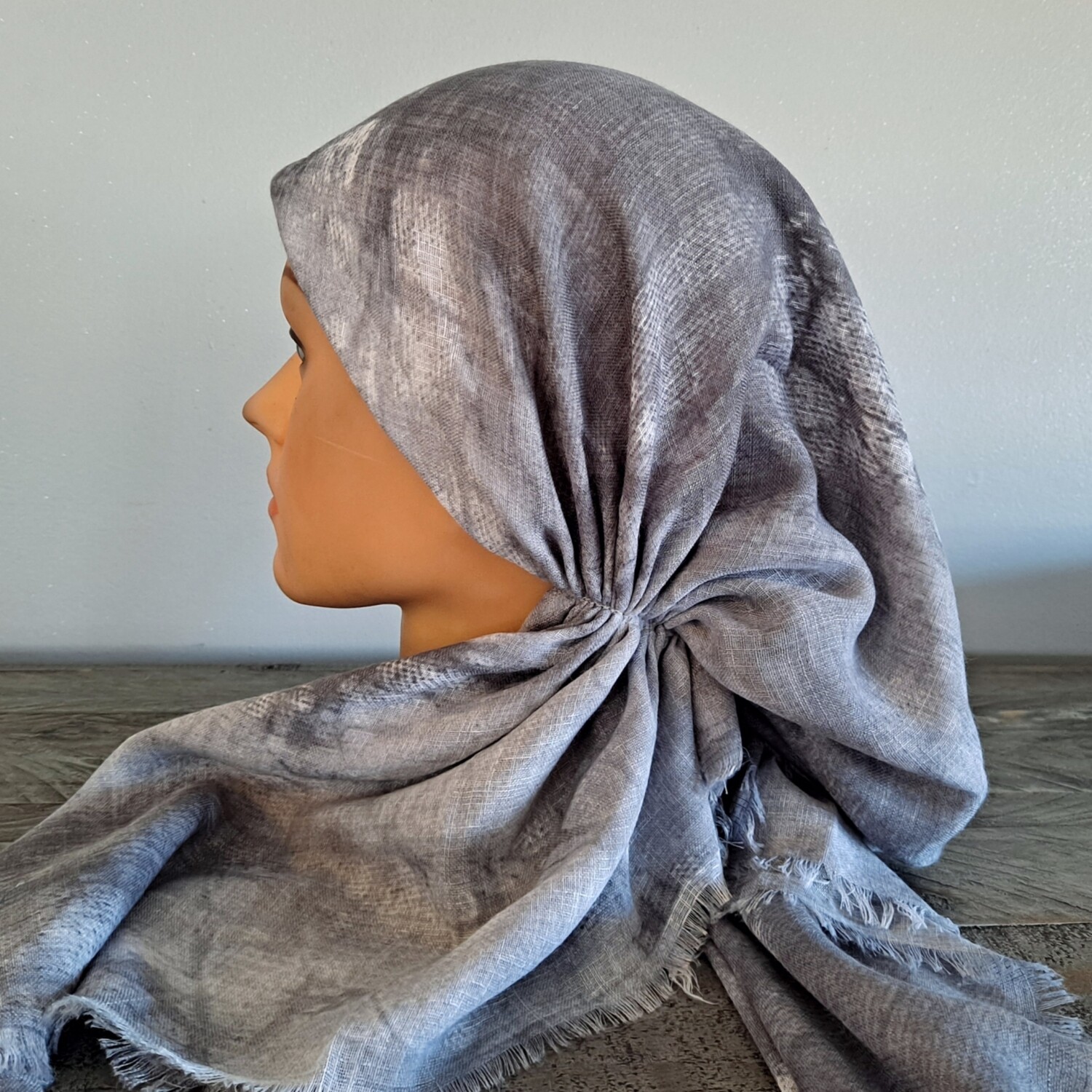 Medium gray tie dyed - soft fringes pretied tichel w/band sewn in (BBS)