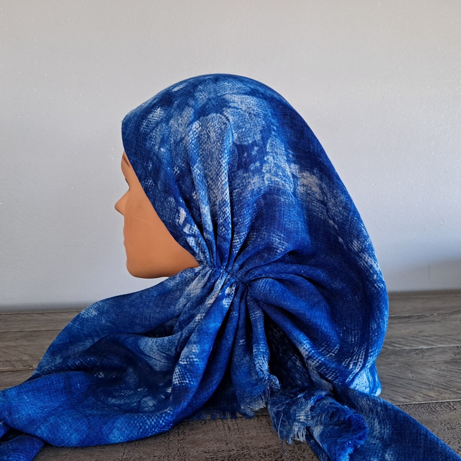 Bright blue/white tie dyed - soft fringes pretied tichel