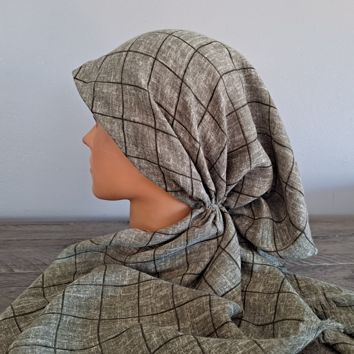 Olive squares pattern soft fringes pretied tichel