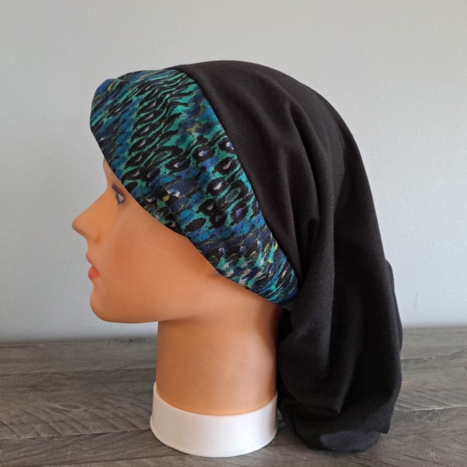 Knot snood black - with colorful patterned front