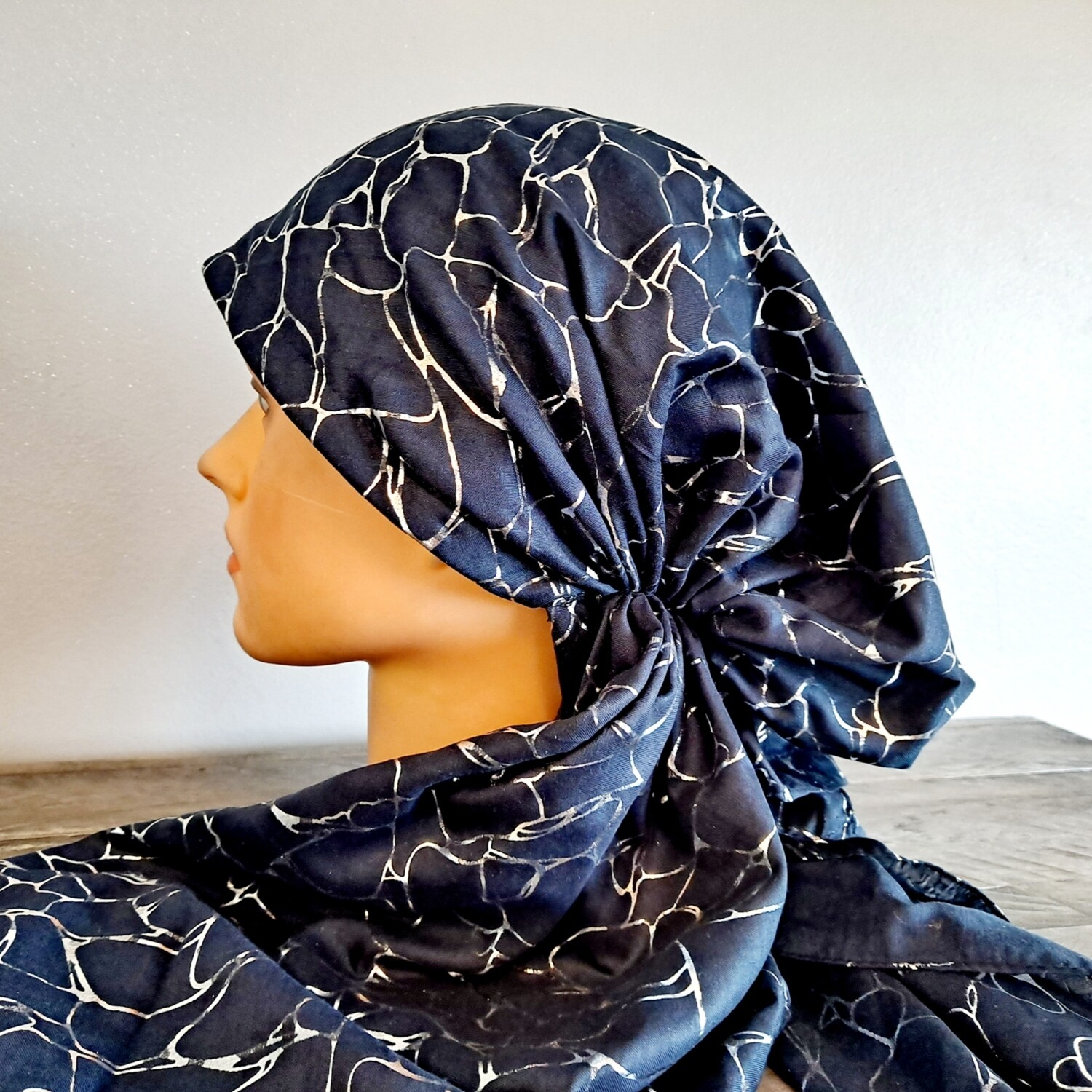 Navy/silver patterned metallic pretied tichel