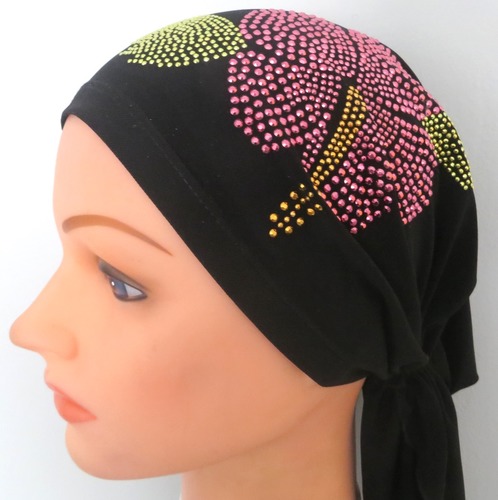 Black pretied tichel with large flowers applique #4
