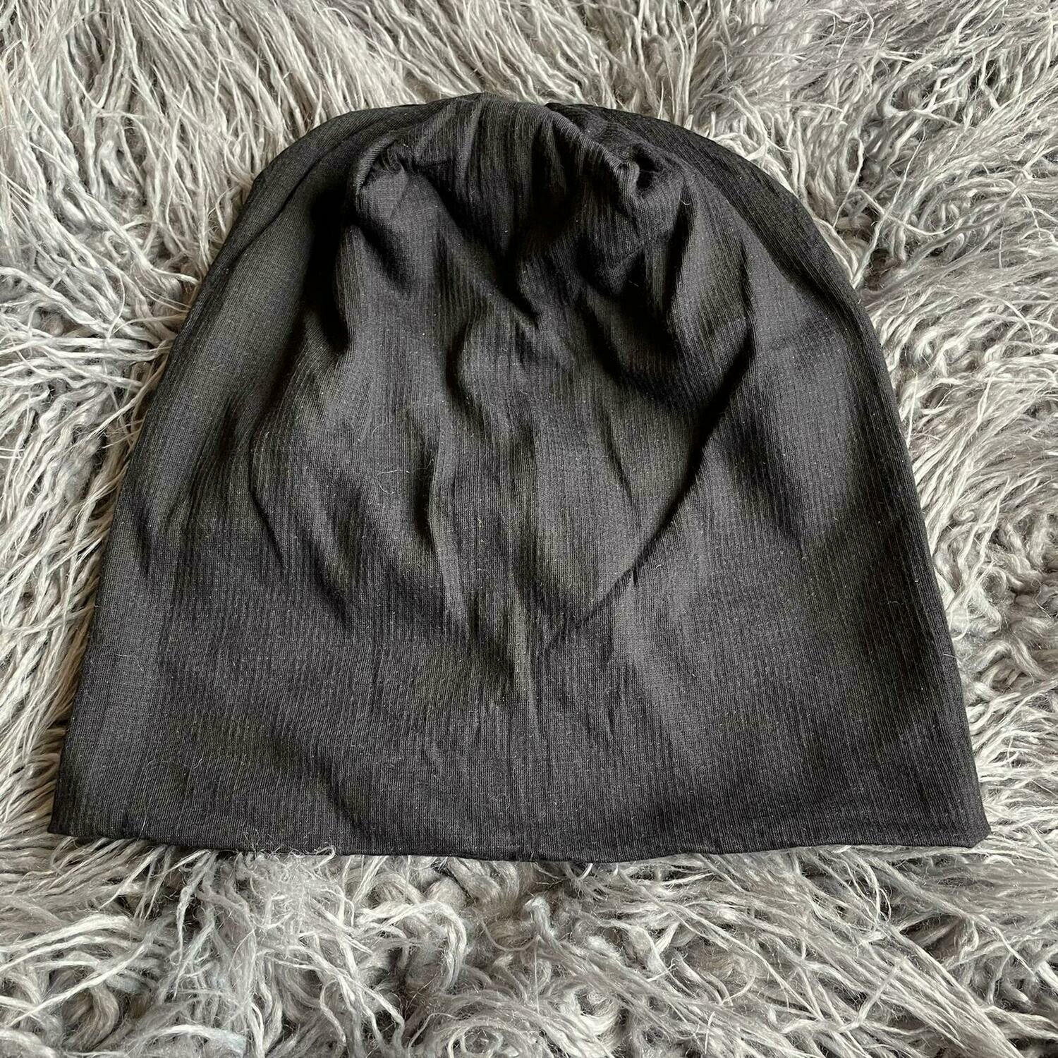 Black crinkle cotton beanie