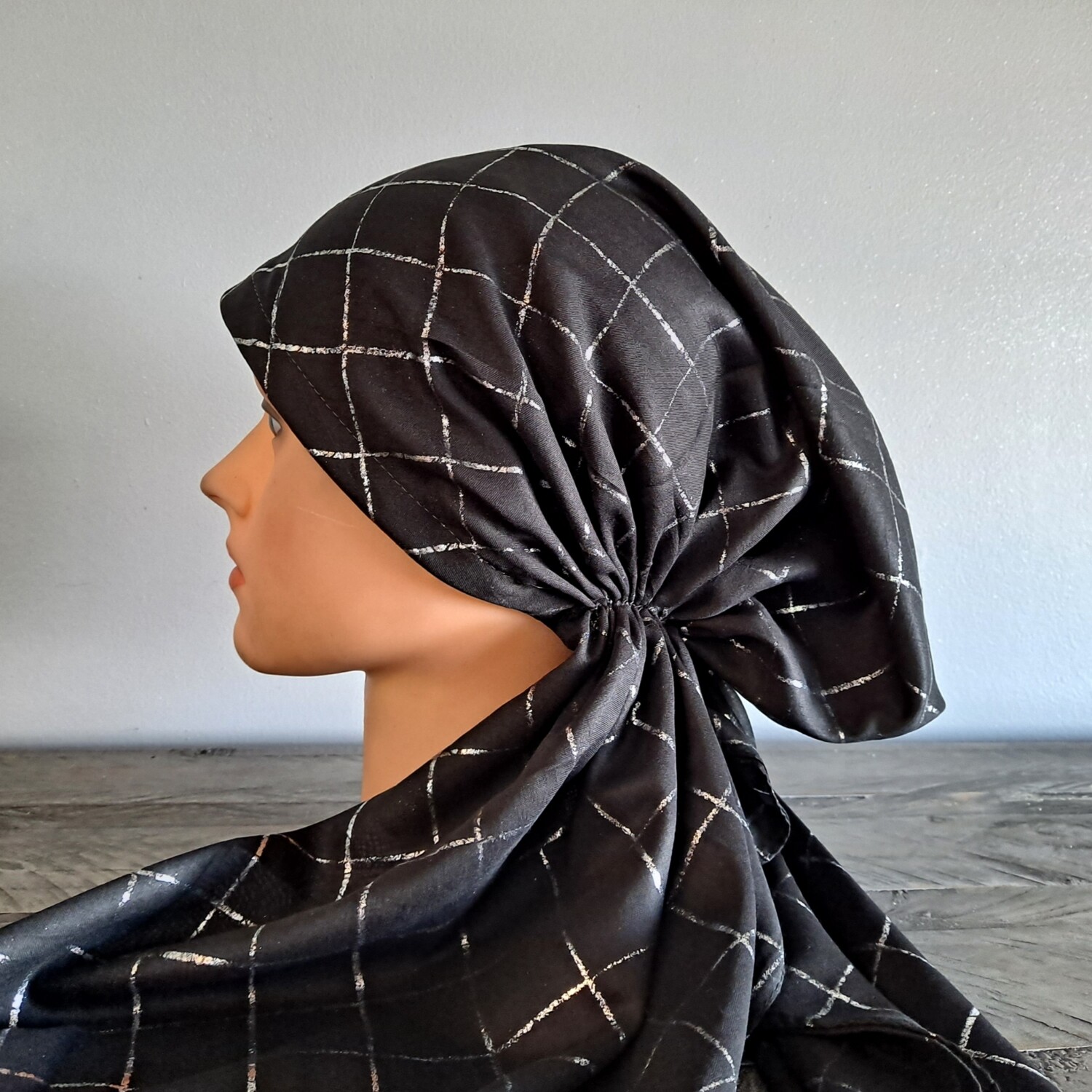 Black/silver metallic square pretied tichel