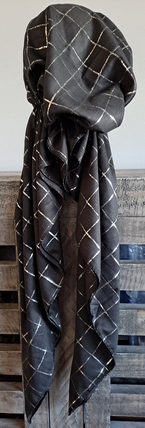 Black/silver metallic square pretied tichel