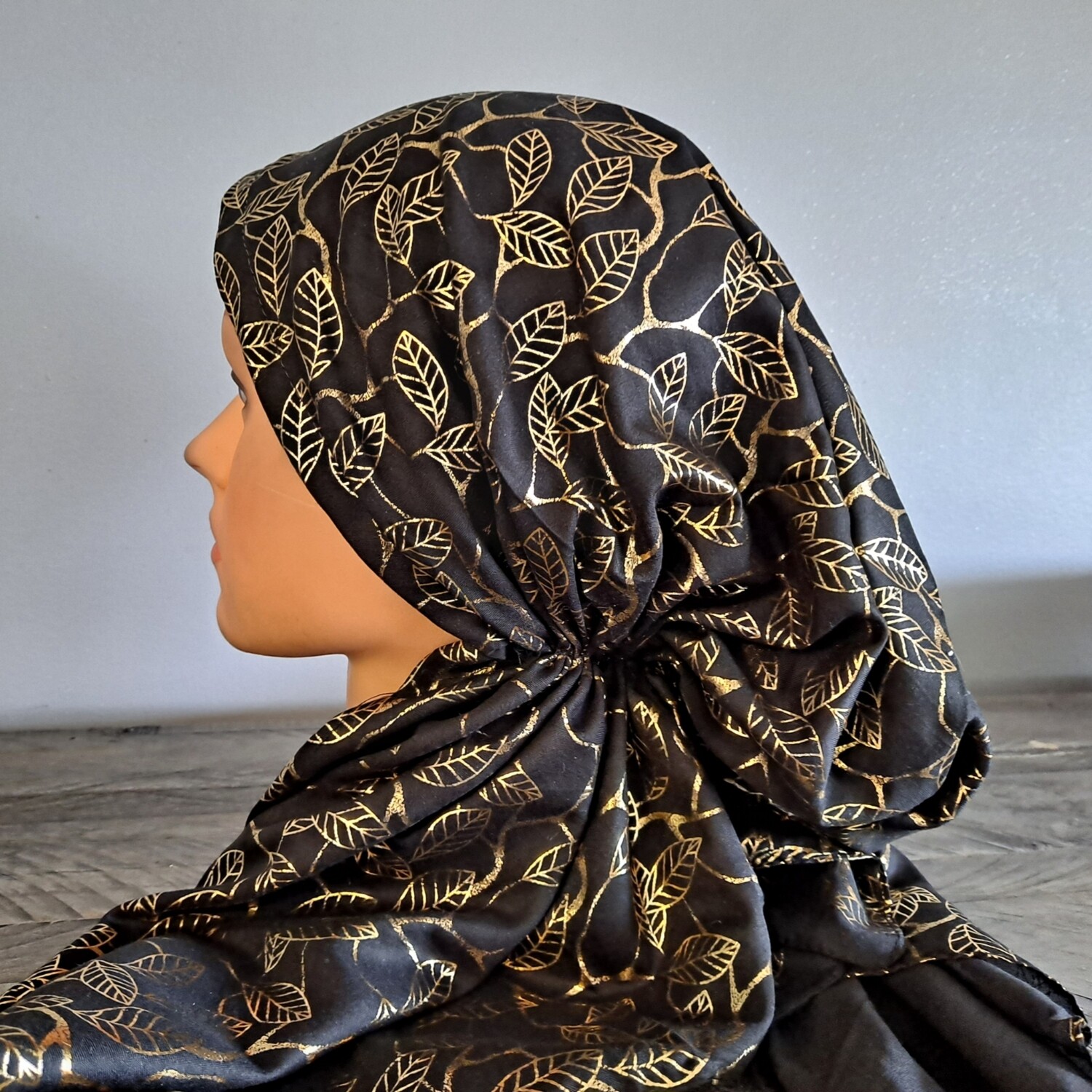 Black/gold small leaves pattern pre-tied tichel
