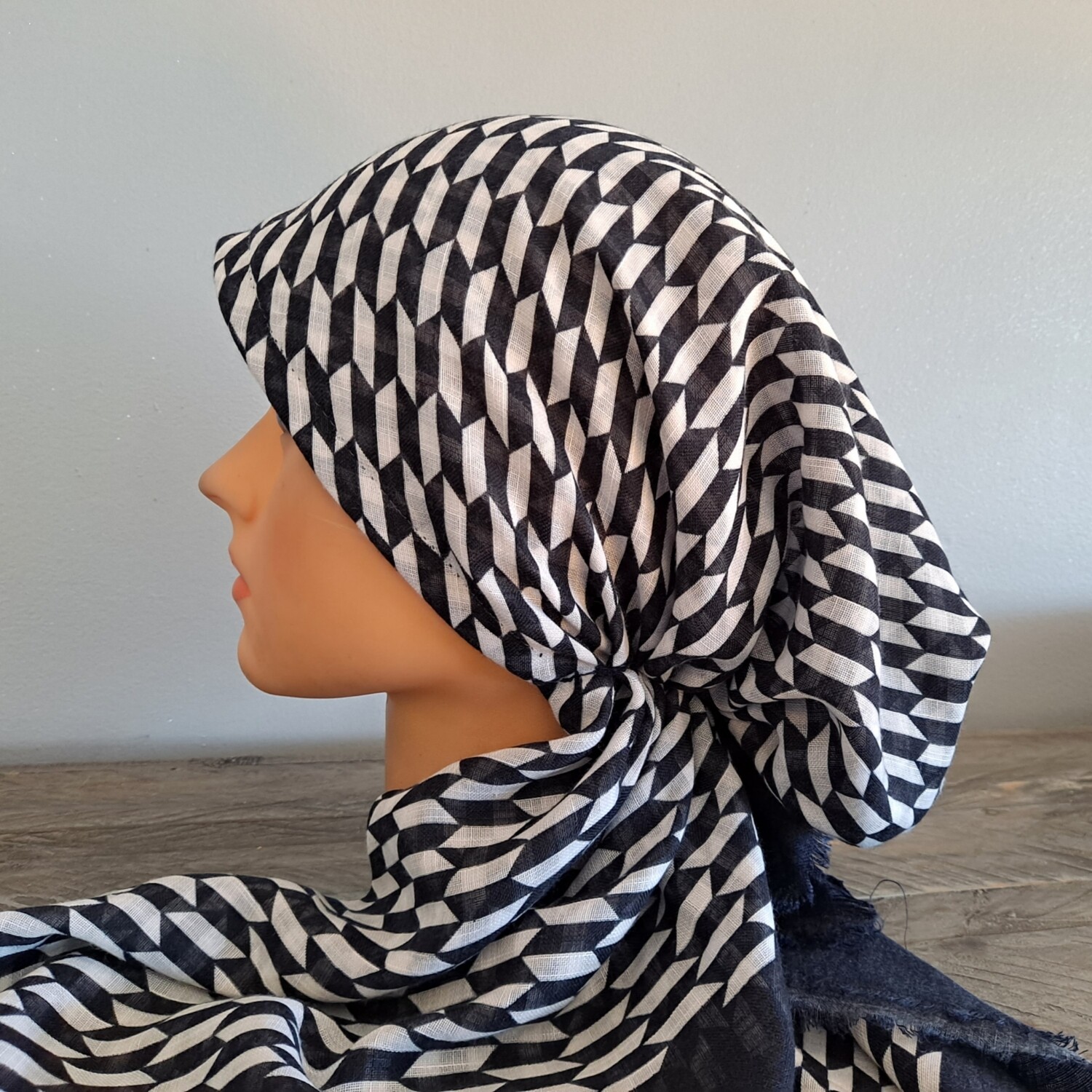 Navy/white - soft fringes pretied tichel