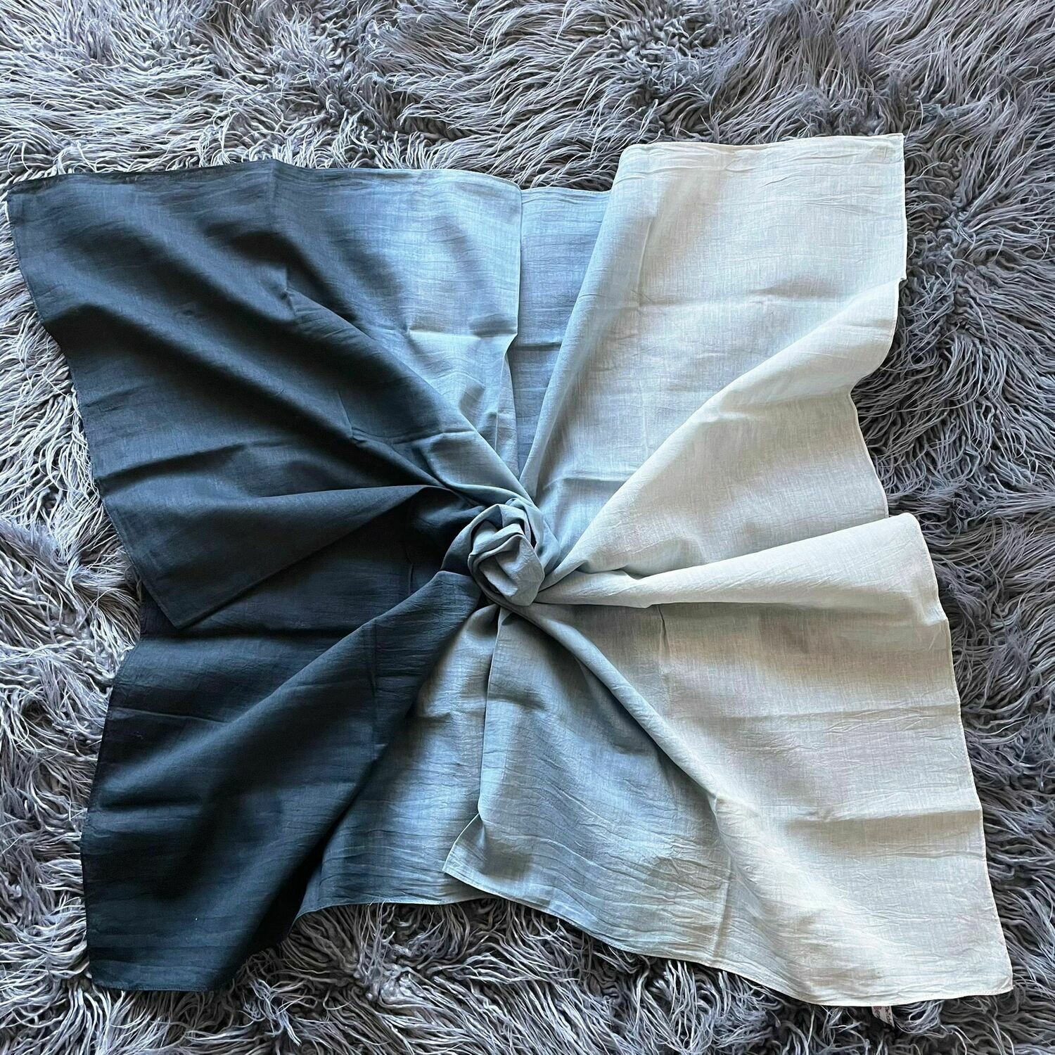 Black cotton shaded ombre&#39; tichel