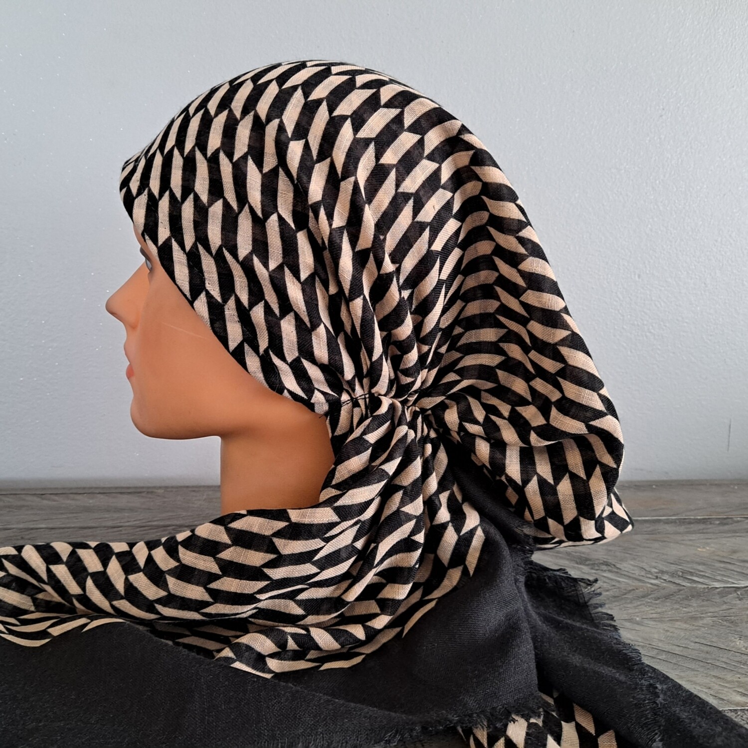 Black/Tan  - soft fringes pretied tichel