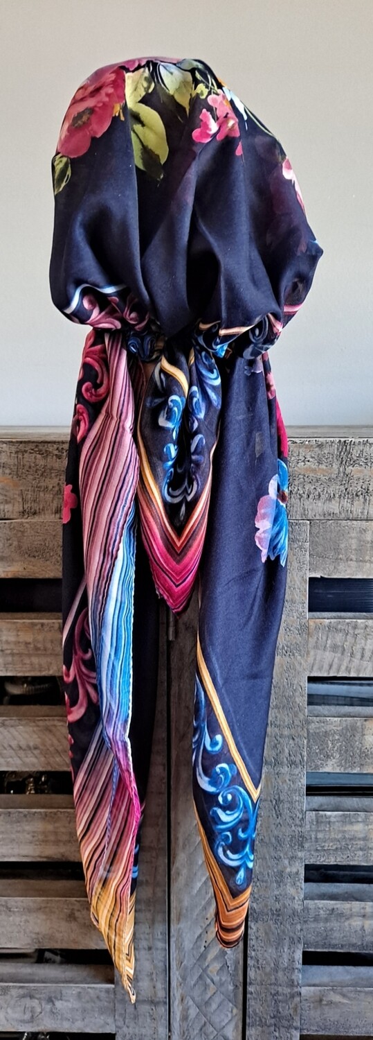 Beautiful navy pretied Turkish Tichel w/band sewn in