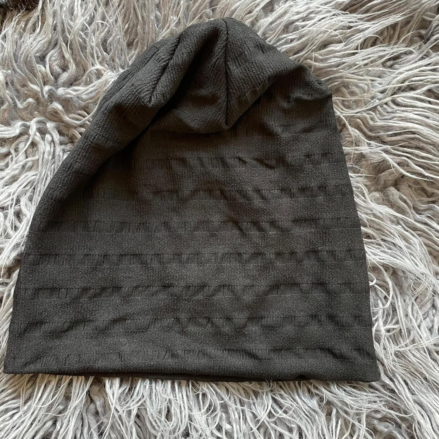 Black bubble beanie