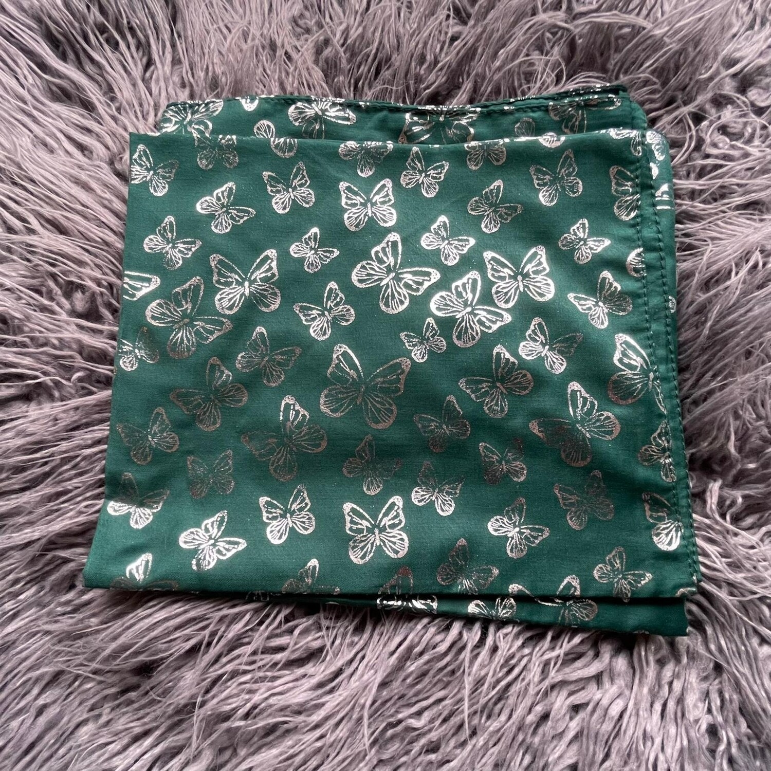 Green/silver - metallic butterflies patterned tichel