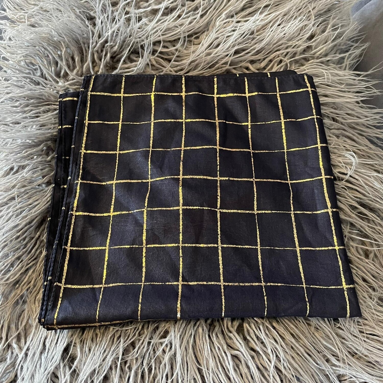 Navy/gold metallic squares patterned tichel