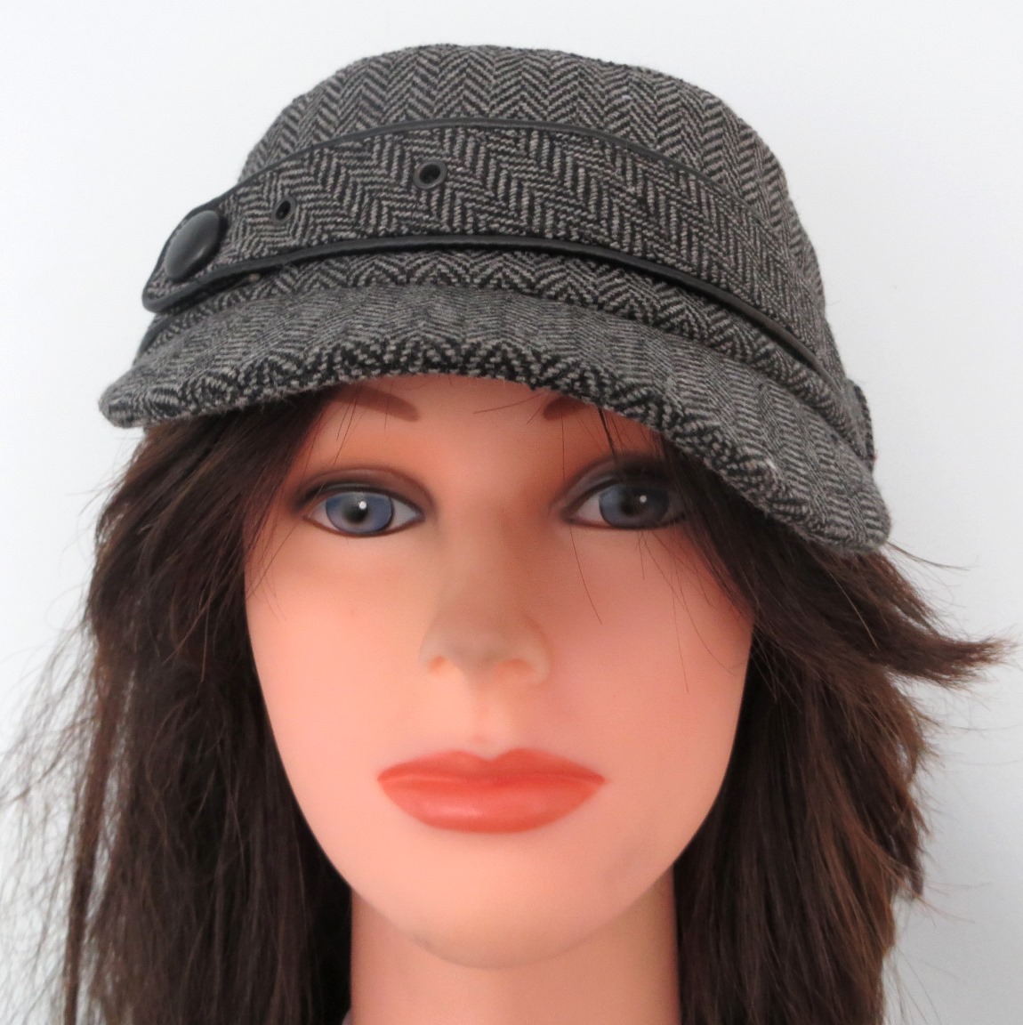 Gray herringbone cap with belt