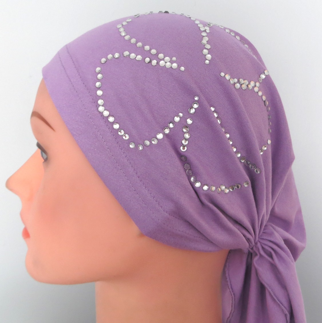 Lavender pre-tied tichel