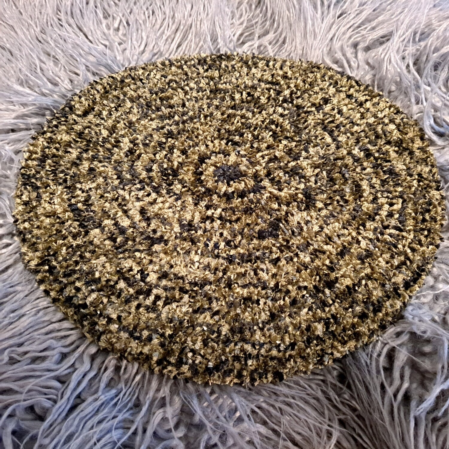 Two tone black/olive unlined chenille snood