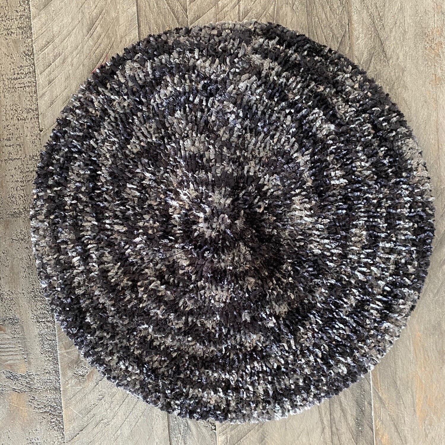Two tone black/dark gray lined chenille snood
