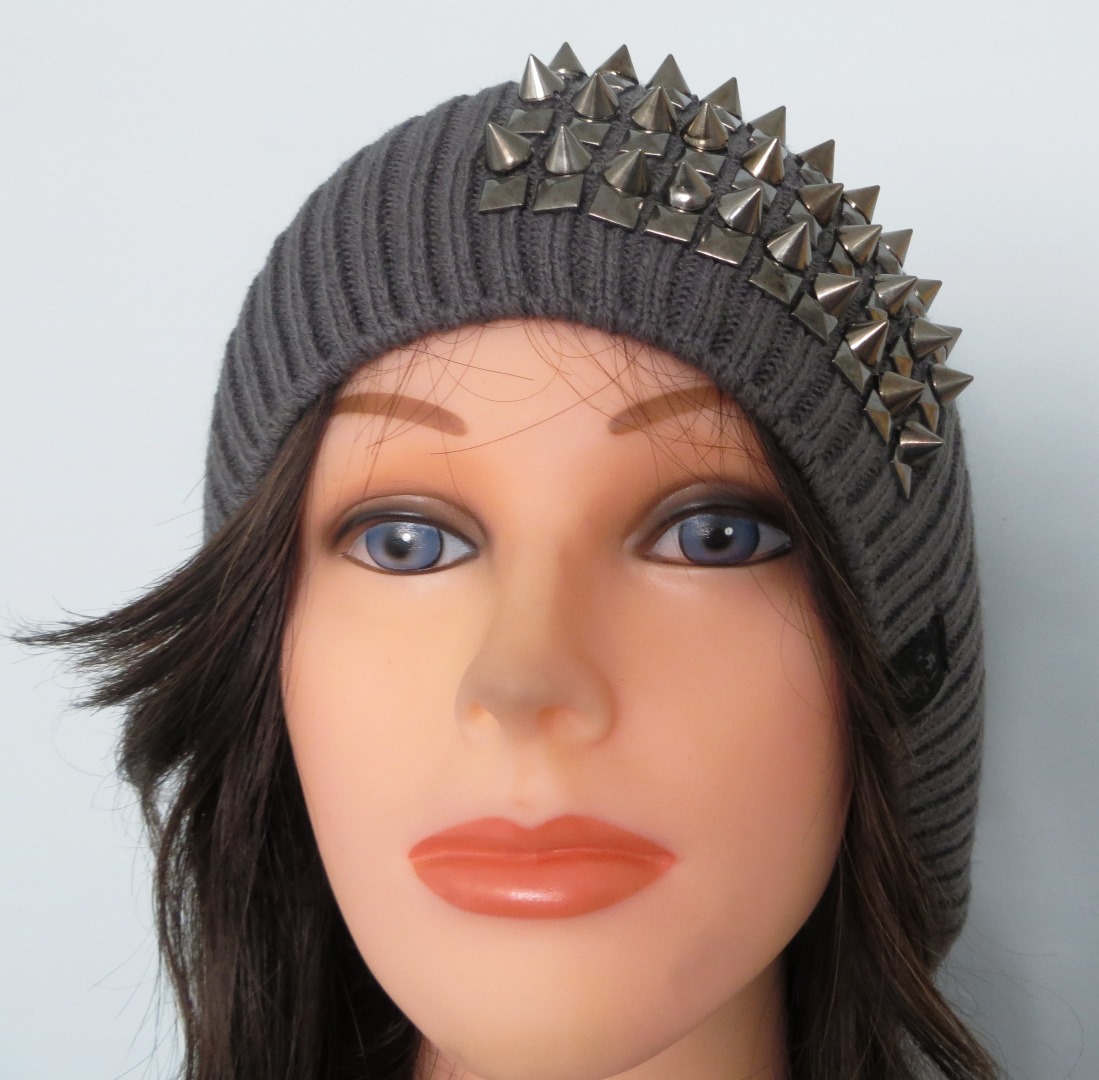 Gray slouch beret