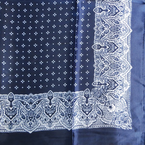 Black silky tichel with pattern